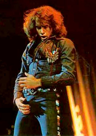 Neil Diamond Kaa-chow!